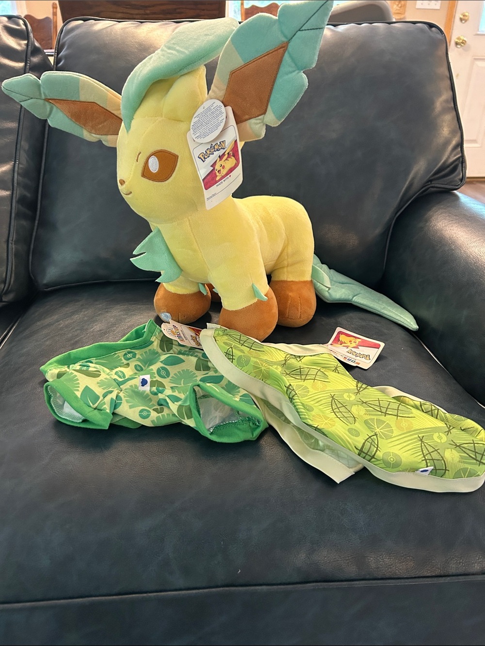 Build-A-Bear Pokémon Leafeon